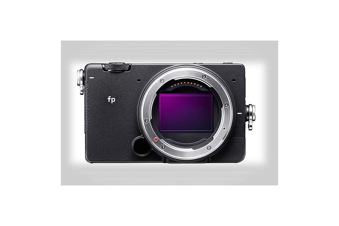 رونمایی سیگما از FP؛ کوچک‌ترین دوربین بدون آینه و فول فریم دنیا